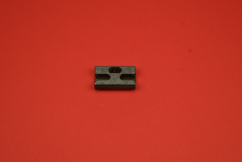 Schüco 253645 / 254098 Schließstück Riegelstück