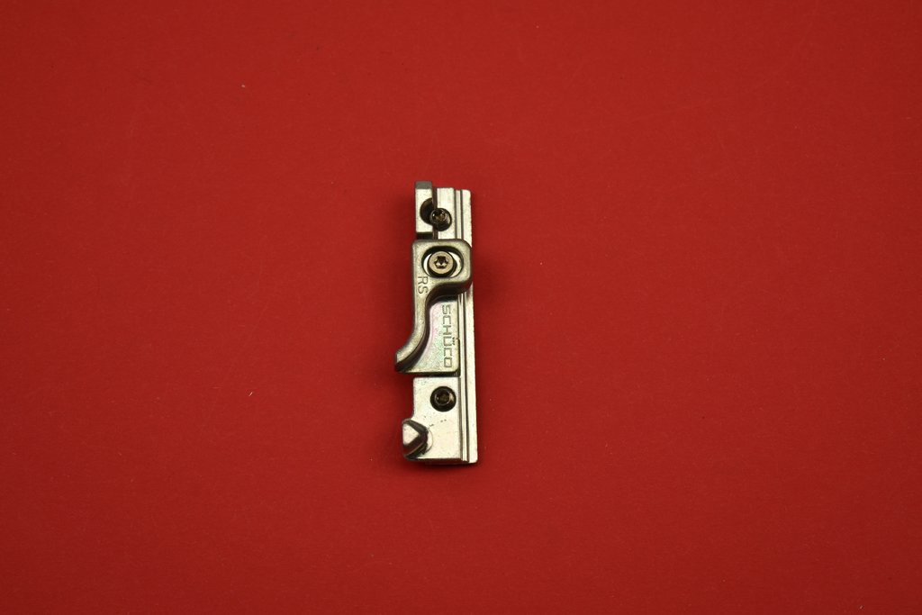 Schüco 243049 / 243050 Riegelstück