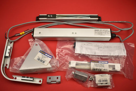 GEZE RWA 100E mit Elektrospindelantrieb E250/100 24V DC Hub 100 silber